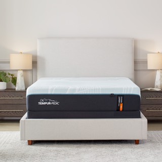 Tempurpedic ProAdapt | Firm